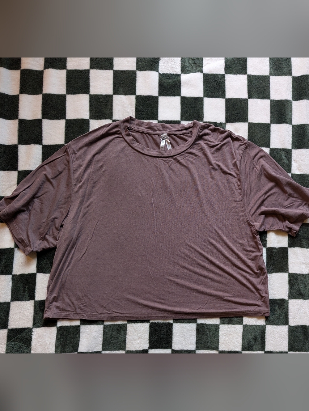 Slight Cropped Boxy Short Sleeve Top